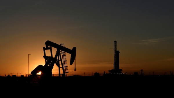 Минэнерго США прогнозирует дальнейшее снижение средних цен на нефть — до $62 во второй половине года