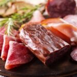 Мясо под госконтролем: Кыргызстан продлевает ценовое регулирование до 2026 года