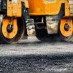 Экономический импульс: первый слой асфальта на трассе Бишкек–Күнтүү–Шопоков