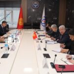 Зеленый импульс для Кыргызстана: 300 ЭЗС от Blue Networks к 2026 году