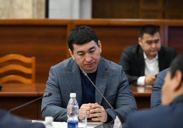 7d41923561bd461503e2a6fda8b14f3f